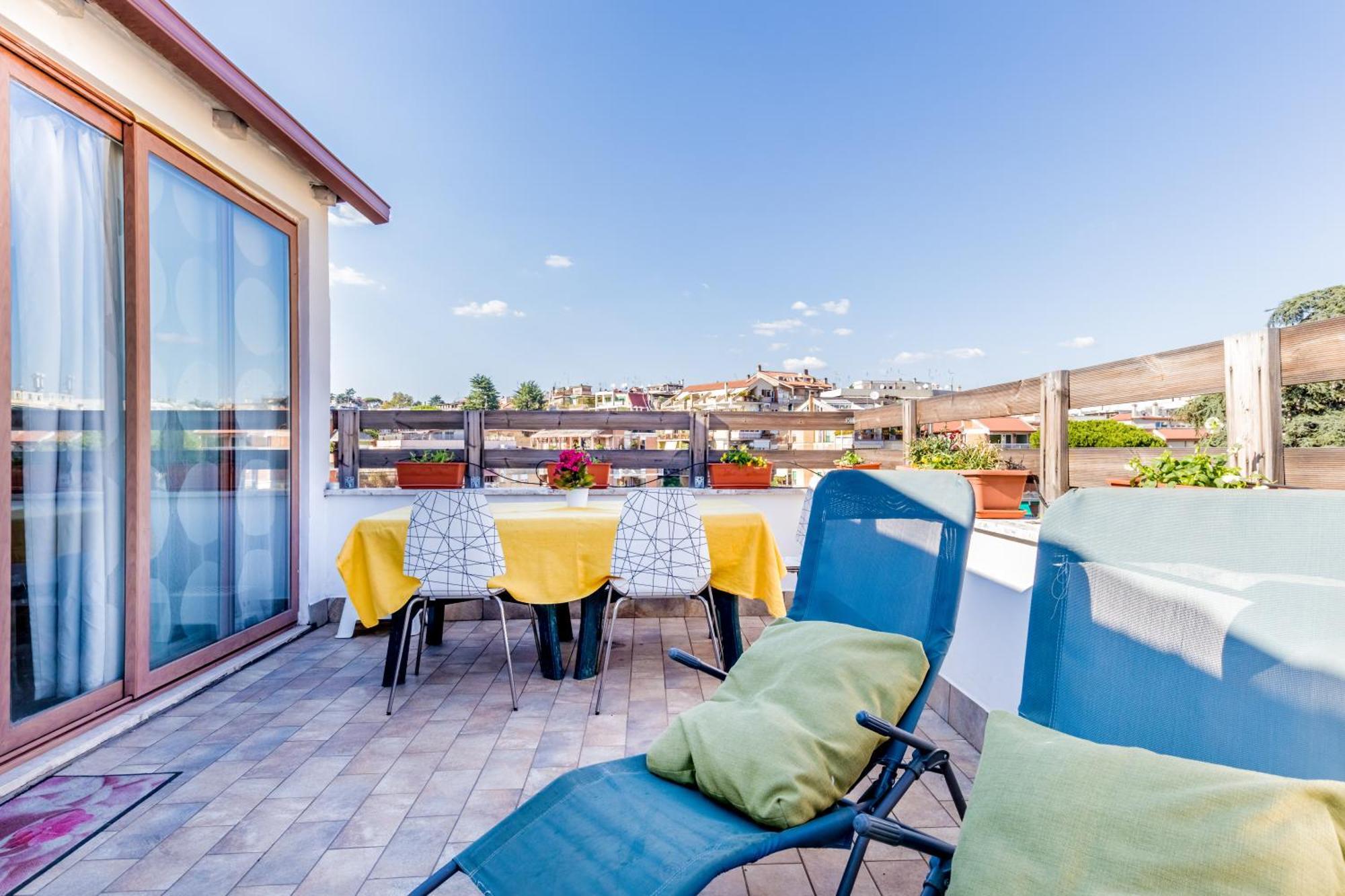 Attico Trilocale In Zona Farnesina Apartment Rome Exterior photo