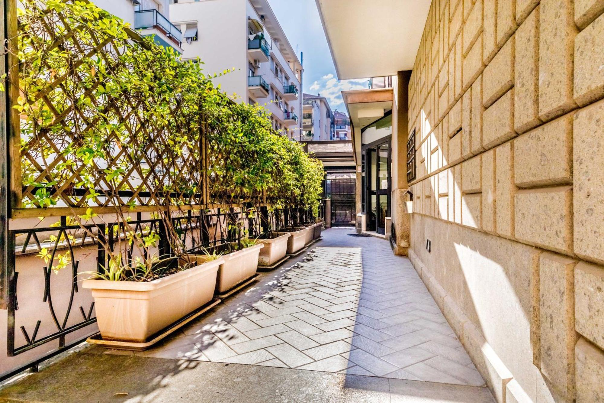 Attico Trilocale In Zona Farnesina Apartment Rome Exterior photo